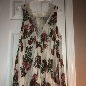 Free People cream and lace floral print slip